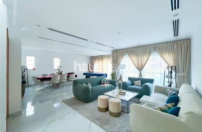 Villa - 4 Bedrooms - 5 Bathrooms for rent in Legacy - Jumeirah Park - Dubai