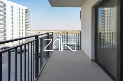 Apartment - Studio - 1 Bathroom for rent in Waters Edge - Yas Island - Abu Dhabi