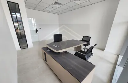 Office Space - Studio - 4 Bathrooms for rent in Burj Nahar Building - Al Muteena - Deira - Dubai
