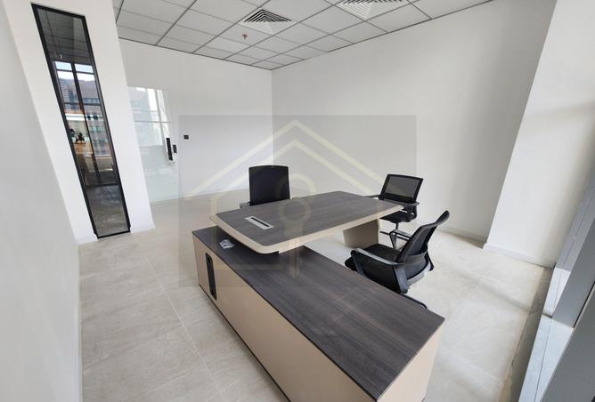 Office Space - Studio - 4 Bathrooms for rent in Burj Nahar Building - Al Muteena - Deira - Dubai