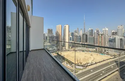 Apartment - 1 Bedroom - 2 Bathrooms for sale in SOL Bay - Business Bay - Dubai