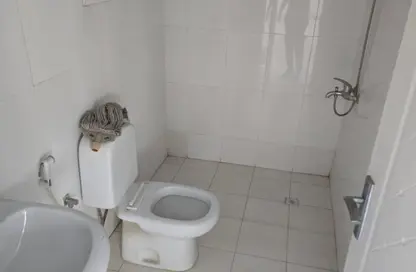 Office Space - Studio - 1 Bathroom for rent in Al Naba'ah - Al Sharq - Sharjah