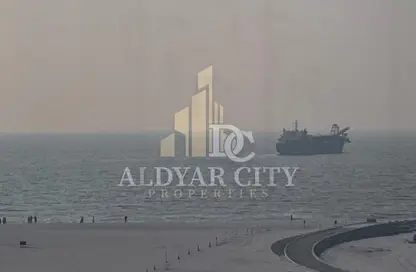شقة - 2 غرف نوم - 2 حمامات للايجار في مساكن كورنيش عجمان - طريق كورنيش عجمان - عجمان
