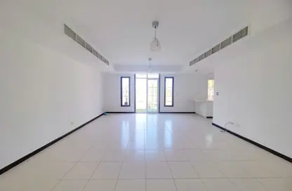 فيلا - 3 غرف نوم - 3 حمامات للايجار في الينابيع 11 - الينابيع - دبي