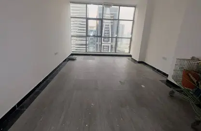 Apartment - 3 Bedrooms - 3 Bathrooms for rent in New Al Taawun Road - Al Taawun - Sharjah