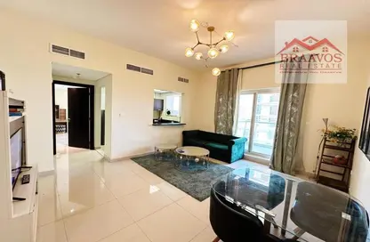 شقة - غرفة نوم - 2 حمامات للايجار في مرتفعات الصقر - مدينة دبي الرياضية - دبي