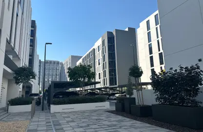 شقة - 2 غرف نوم - 3 حمامات للبيع في ذا لينك - إيست فييليدج - الجادة - الشارقة