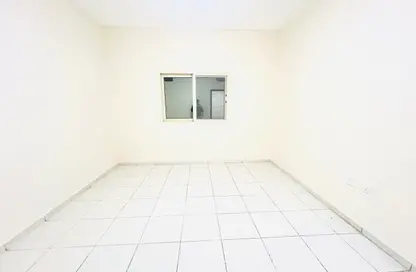 Apartment - 1 Bedroom - 2 Bathrooms for rent in Muwaileh 29 Building - Muwaileh - Sharjah