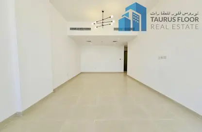 شقة - 2 غرف نوم - 3 حمامات للايجار في القصيص 2 - منطقة القصيص السكنية - القصيص - دبي