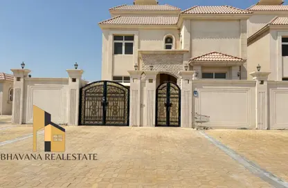 Villa - 4 Bedrooms - 7 Bathrooms for rent in Khalifa City A Villas - Khalifa City A - Khalifa City - Abu Dhabi