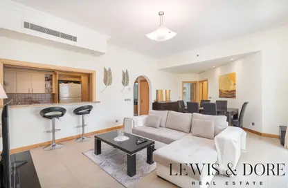 Apartment - 2 Bedrooms - 4 Bathrooms for rent in Al Dabas - Shoreline Apartments - Palm Jumeirah - Dubai