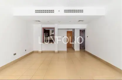 Apartment - 1 Bedroom - 1 Bathroom for rent in Kamoon 4 - Kamoon - Old Town - Dubai Apartment - 1 Bedroom - 1 Bathroom for rent in Kamoon 4 - Kamoon - Old Town - Dubai