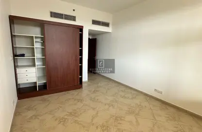 شقة - 2 غرف نوم - 3 حمامات للبيع في نيو بريدج هيلز 1 - نيو بريدج هيلز - مدينة السيارات - دبي
