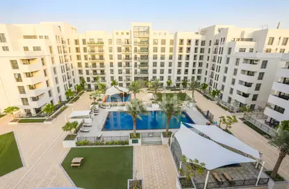 Apartment - 1 Bedroom - 1 Bathroom for sale in Hayat Boulevard-1A - Hayat Boulevard - Town Square - Dubai
