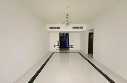 Apartment - 2 Bedrooms - 2 Bathrooms for rent in Muwaileh 29 Building - Muwaileh - Sharjah