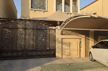 فيلا - 5 غرف نوم - 7 حمامات للايجار في 3 المويهات - المويهات - عجمان