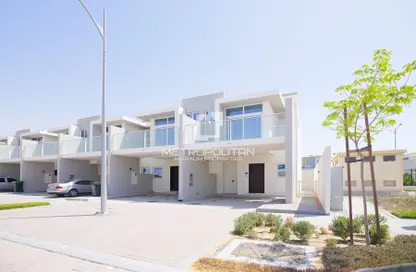 Townhouse - 3 Bedrooms - 3 Bathrooms for sale in Victoria 2 - Victoria - Damac Hills 2 - Dubai