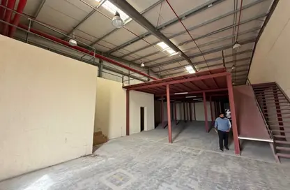 مستودع - استوديو - 1 حمام للايجار في الصجعة - الشارقة