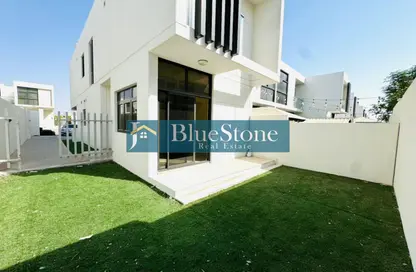 Townhouse - 3 Bedrooms - 5 Bathrooms for rent in Janusia - The Roots DAMAC Hills 2 - Damac Hills 2 - Dubai