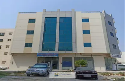 عمارة بالكامل - استوديو - 8 حمامات للبيع في القليعة - الشرق - الشارقة