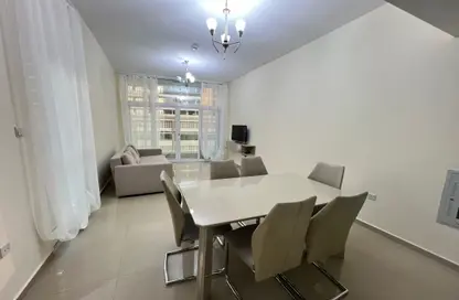 شقة - غرفة نوم - 2 حمامات للايجار في برج يونى استايت الرياضية - مدينة دبي الرياضية - دبي
