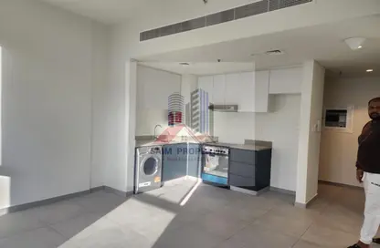 Apartment - 1 Bedroom - 1 Bathroom for rent in The Link - East Village - Aljada - Sharjah