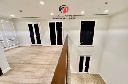 Villa - 3 Bedrooms - 5 Bathrooms for rent in Sur La Mer - La Mer - Jumeirah - Dubai