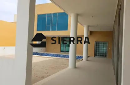 Villa - 4 Bedrooms - 6 Bathrooms for sale in Shakhbout City - Abu Dhabi