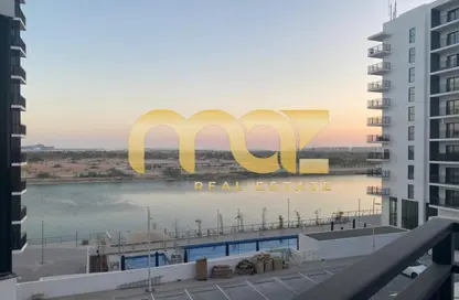 Apartment - 1 Bedroom - 1 Bathroom for sale in Waters Edge - Yas Island - Abu Dhabi Apartment - 1 Bedroom - 1 Bathroom for sale in Waters Edge - Yas Island - Abu Dhabi