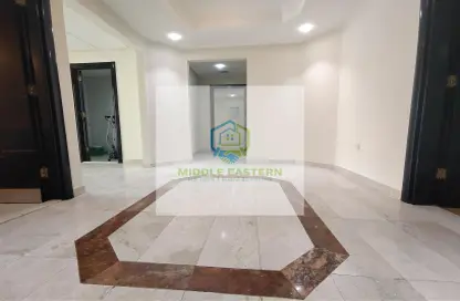 Empty Room image for: Apartment - 3 Bedrooms - 5 Bathrooms for rent in Crystal Tower - Hamdan Street - Abu Dhabi, Image 1