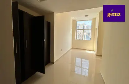 Empty Room image for: Apartment - 2 Bedrooms - 4 Bathrooms for rent in Al Jaddaf - Dubai, Image 1