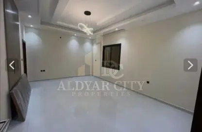 فيلا - 4 غرف نوم - 7 حمامات للايجار في الحليو 2 - الحليو - عجمان