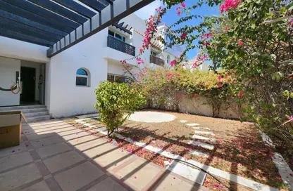 Villa - Studio - 6 Bathrooms for rent in Umm Suqeim 2 Villas - Umm Suqeim 2 - Umm Suqeim - Dubai