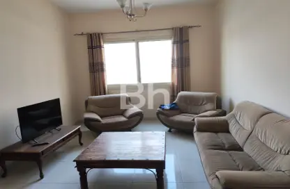 شقة - 2 غرف نوم للايجار في مساكن النخبة رقم 1 - مساكن النخبة الرياضية - مدينة دبي الرياضية - دبي