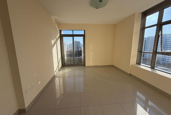 16032002 - Property Image 2