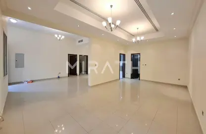 مجمع سكني - 5 غرف نوم - 4 حمامات للايجار في فلل البرشاء 1 - البرشاء 1 - البرشاء - دبي