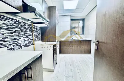 Apartment - 2 Bedrooms - 3 Bathrooms for rent in Al Habbai 4 Building - Al Satwa - Dubai