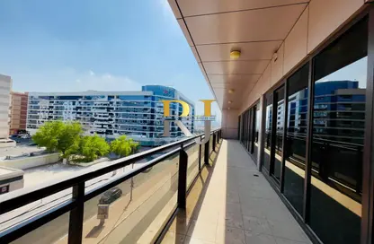 Apartment - 3 Bedrooms - 3 Bathrooms for rent in Golden Sands 9 - Mankhool - Bur Dubai - Dubai