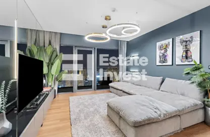 Apartment - 3 Bedrooms - 4 Bathrooms for sale in Vida Residences Dubai Marina - Dubai Marina - Dubai