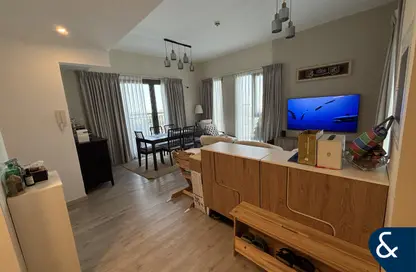 Apartment - 3 Bedrooms - 3 Bathrooms for sale in Hayat Boulevard - Town Square - Dubai