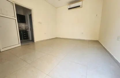 Apartment - Studio - 1 Bathroom for rent in Hadbat Al Zafranah - Muroor Area - Abu Dhabi