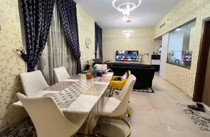 Apartment - 2 Bedrooms - 3 Bathrooms for sale in Azizi Star - Al Furjan - Dubai