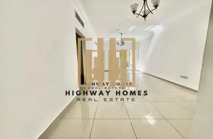 Apartment - 2 Bedrooms - 2 Bathrooms for rent in Muwailih Building - Muwaileh - Sharjah