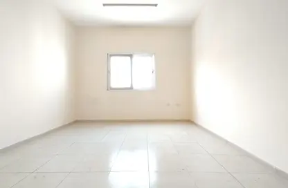 Apartment - 1 Bedroom - 1 Bathroom for rent in Muwailih Building - Muwaileh - Sharjah