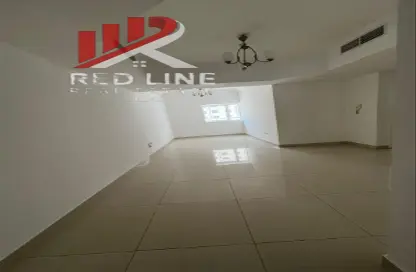 Apartment - 1 Bedroom - 2 Bathrooms for rent in Al Khan - Sharjah