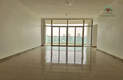 Empty Room image for: Apartment - 4 Bedrooms - 5 Bathrooms for rent in Al Majaz 3 - Al Majaz - Sharjah, Image 1