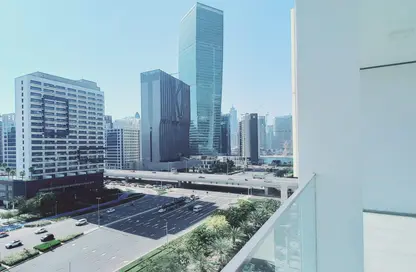 Apartment - 1 Bedroom - 2 Bathrooms for rent in SOL Avenue - Business Bay - Dubai