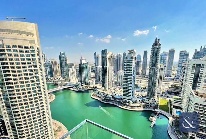 Penthouse - 3 Bedrooms - 5 Bathrooms for rent in LIV Residence - Dubai Marina - Dubai