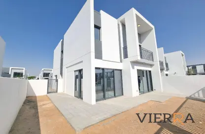 Terrace image for: Townhouse - 4 Bedrooms - 4 Bathrooms for rent in La Rosa - Villanova - Dubai Land - Dubai, Image 1