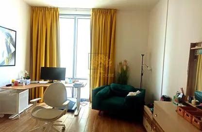 Living Room image for: Apartment - 2 Bedrooms - 3 Bathrooms for rent in Noor 5 - Midtown Noor - Dubai Production City (IMPZ) - Dubai, Image 1